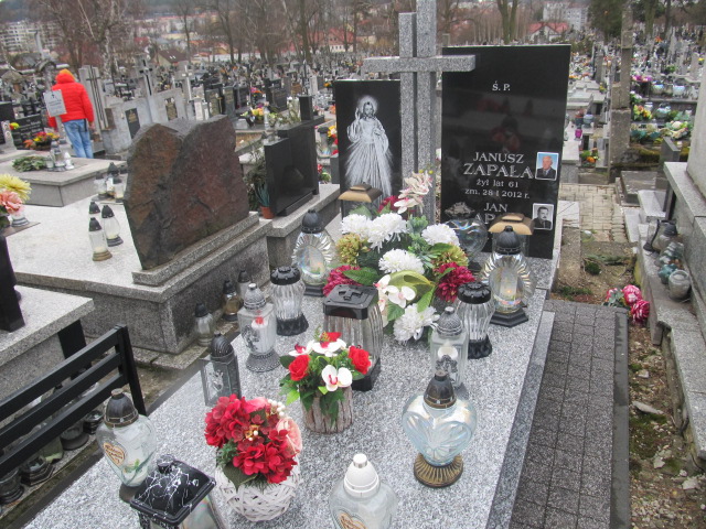 Grób Janusz Zapała
