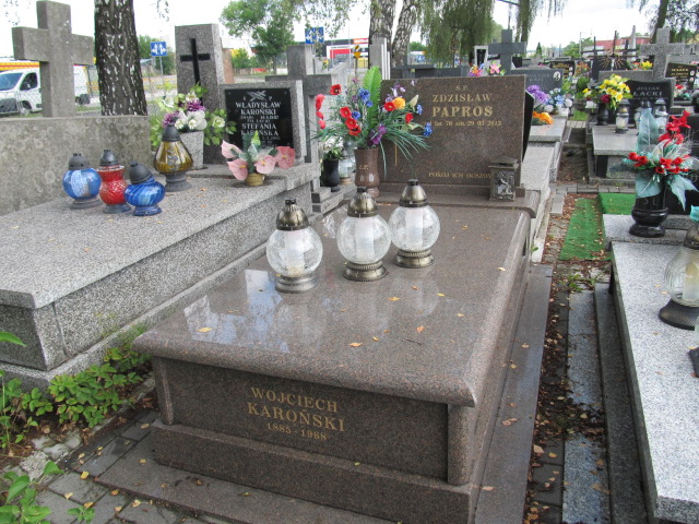 Grób Zdzisław Papros