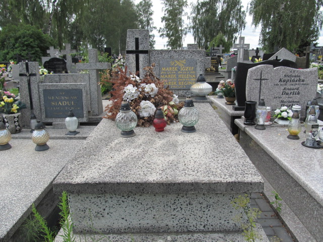 Grób Józef Marek