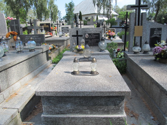 Grób Jan Jasiński