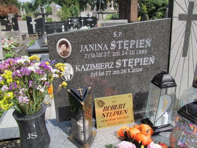 Robert Stępień Kielce - Grobonet - Wyszukiwarka osób pochowanych