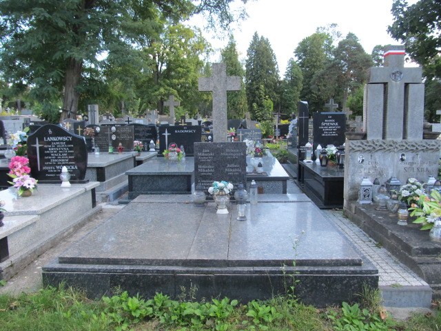 Grób Antonina Mikulska