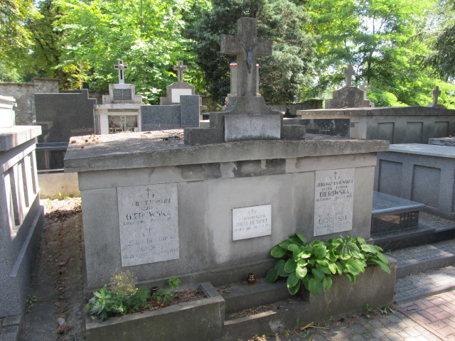 Grób Lucjan Gierowski