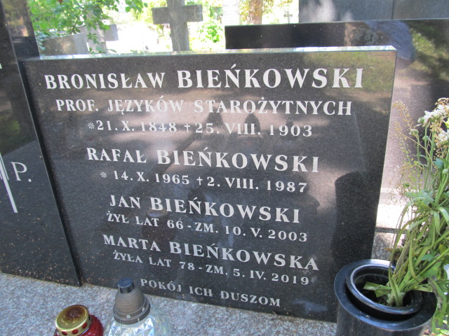  Rezerwacja Kielce - Grobonet - Wyszukiwarka osób pochowanych